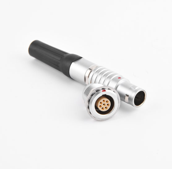 1688782662189513.jpg 1B8芯插頭+插座.jpg